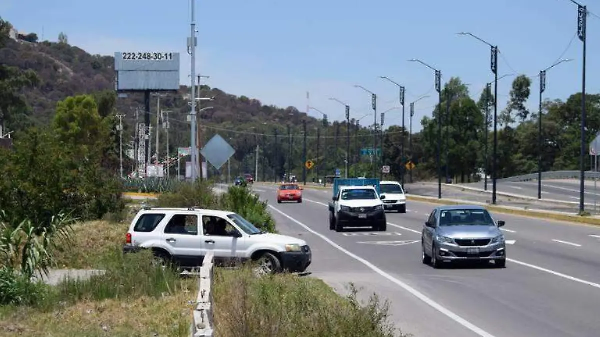 Habrá cierres viales en Periférico Ecológico por acareo de material